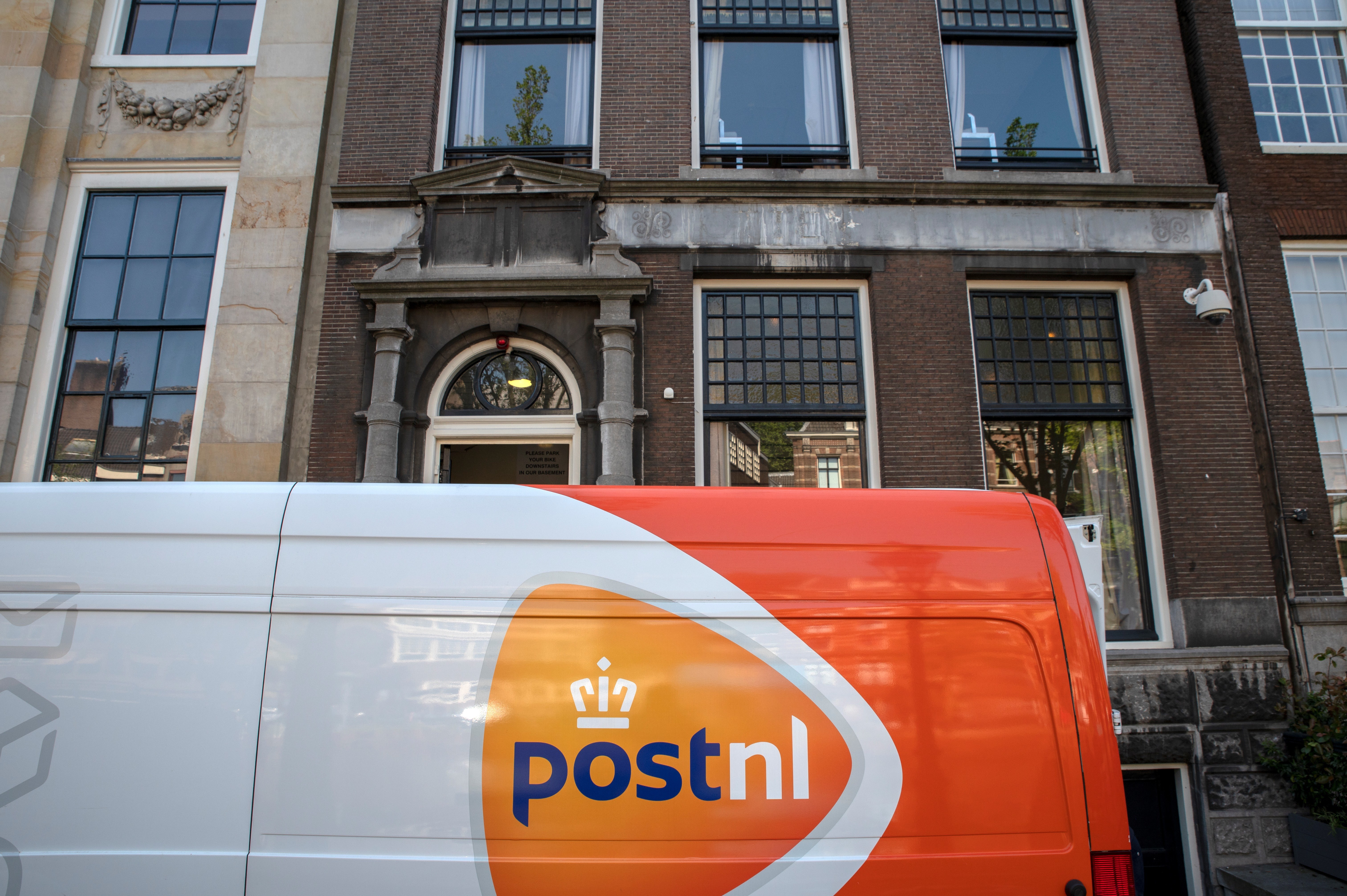 Post NL out of home delivery network